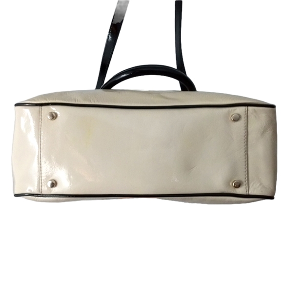 Kate Spade Cream And Black Patent Leather Bag - Picture 8 of 11